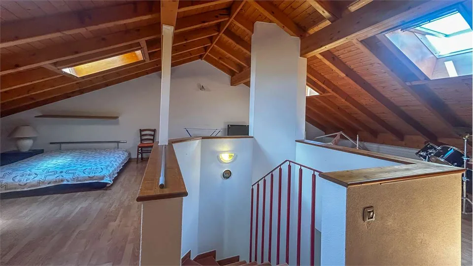 CASA UNIFAMILIARE IMMERSA NEL VERDE A MONTEGGIO – foto 13 di 13