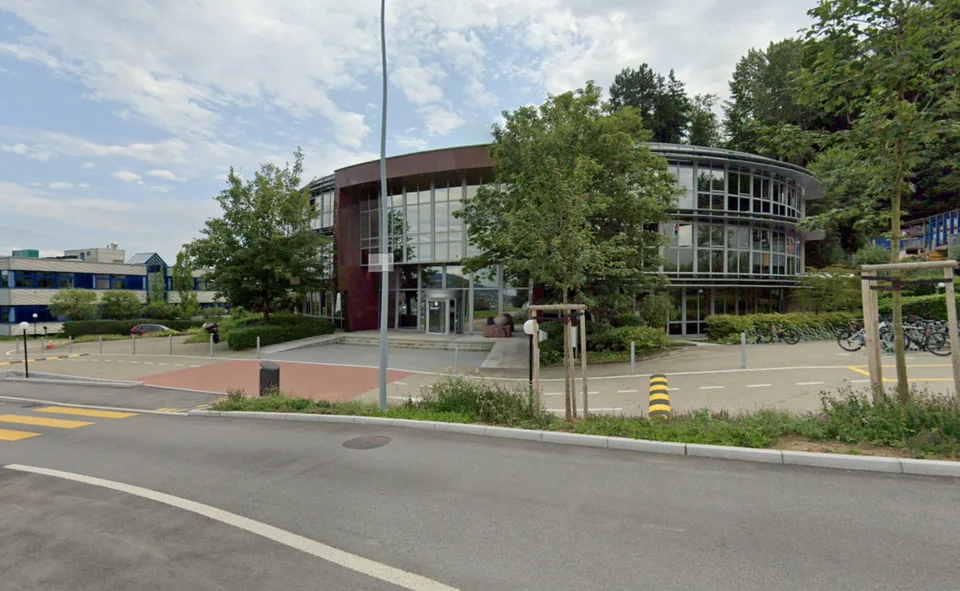 Einstellplatz zu Vermieten
