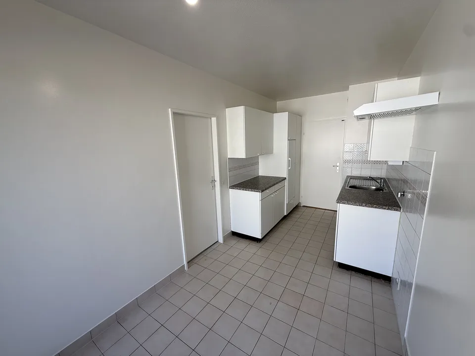 Vier-Zimmer-Wohnung in den Acacias