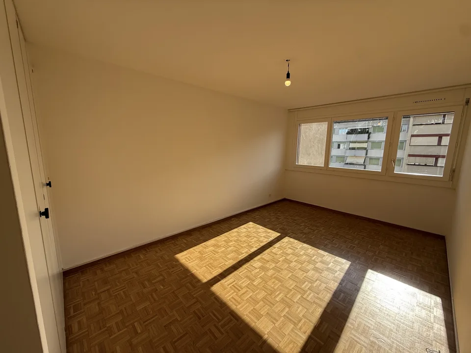 Vier-Zimmer-Wohnung in den Acacias