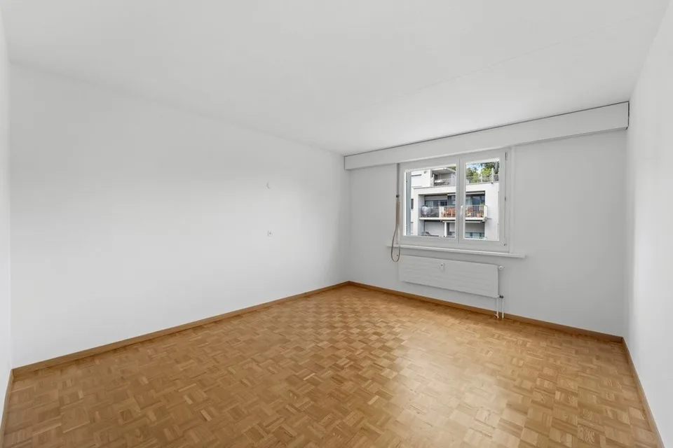 mit offener Küche, Geschirrspüler, Reduit und Balkon
