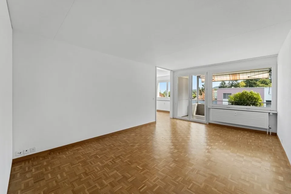 mit offener Küche, Geschirrspüler, Reduit und Balkon