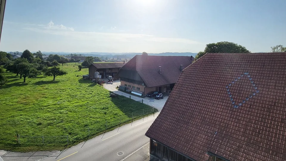Schöne, zentral gelegene Loft-Dachwohnung mit Klimaanlage