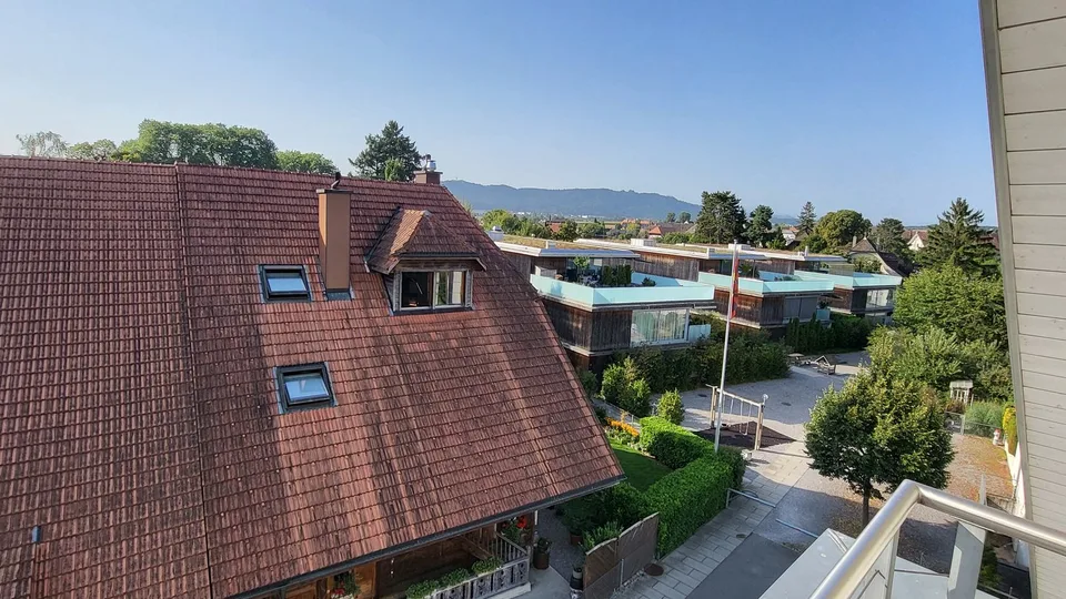 Schöne, zentral gelegene Loft-Dachwohnung mit Klimaanlage