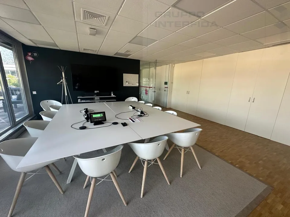 AFFITASI UFFICIO/SPAZIO EVENTI CON TERRAZZA – Foto 6 von 9