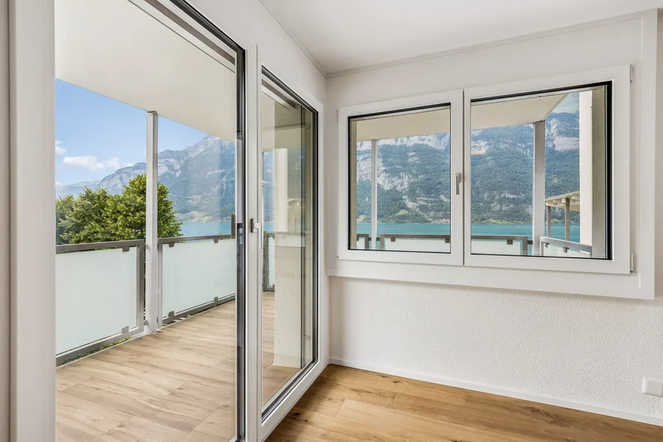 Exklusive 3.5-Zimmerwohnung als zweite Wohnsitz mit traumhafter Panoramasicht auf den Walensee
