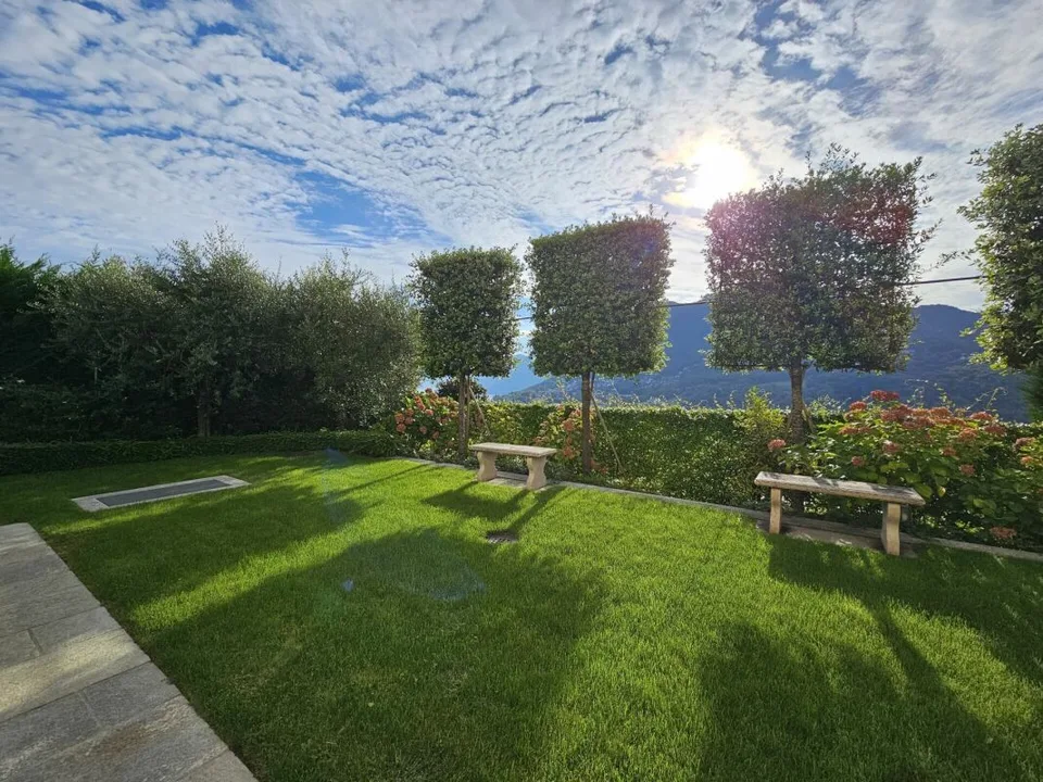 Raffiniertes Einzimmerapartment mit Terrasse und Garten – Foto 6 von 7