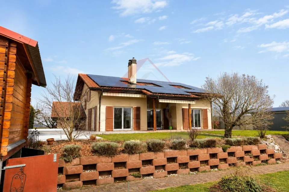 Maison familiale d'exception avec piscine, sauna et grand jardin à La Brillaz