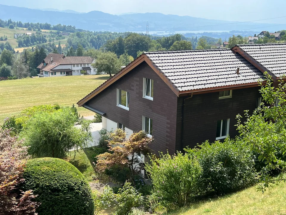 5.5-Zimmer-Doppel-Einfamilienhaus an bevorzugter Wohnlage