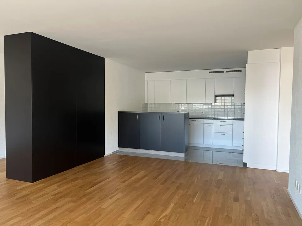 3.5-Zimmer-Wohnng mit grosser Terrasse / Wintergarten und herrlichem Ausblick