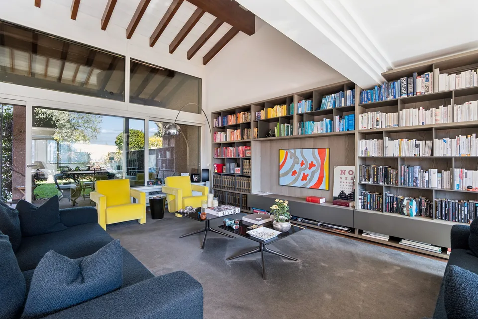 Maisonette su tre livelli e giardino in contesto esclusivo