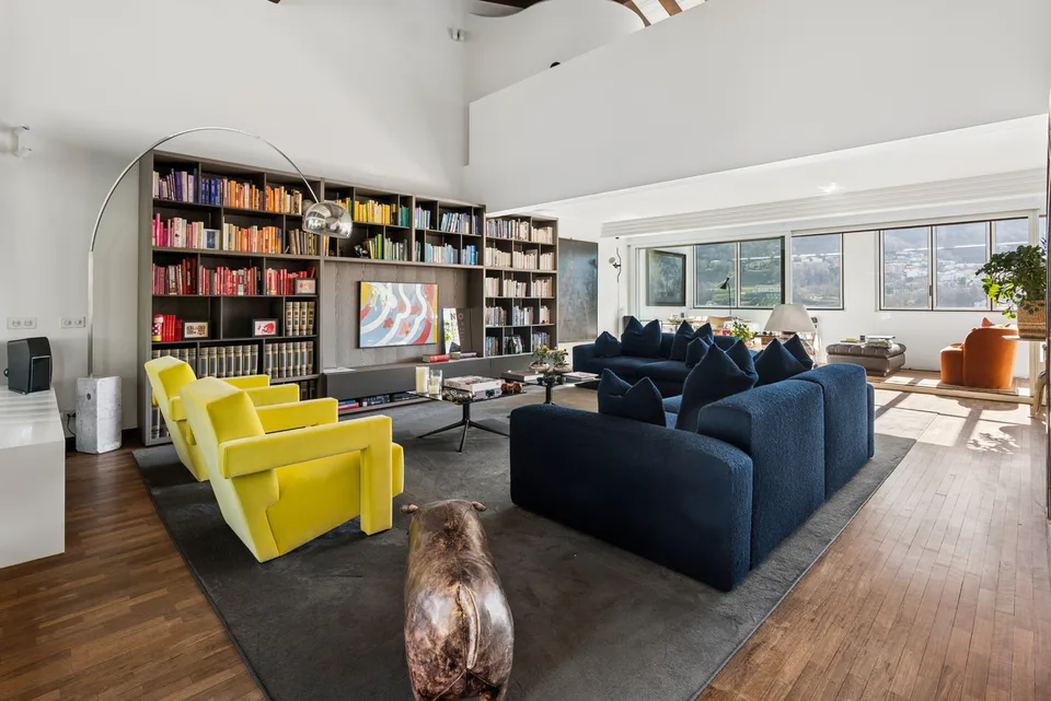 Maisonette su tre livelli e giardino in contesto esclusivo