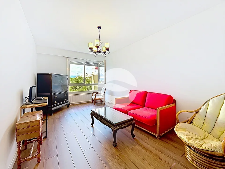CALM AND BRIGHT 6 ROOMS RENOVATED WITH VIEW