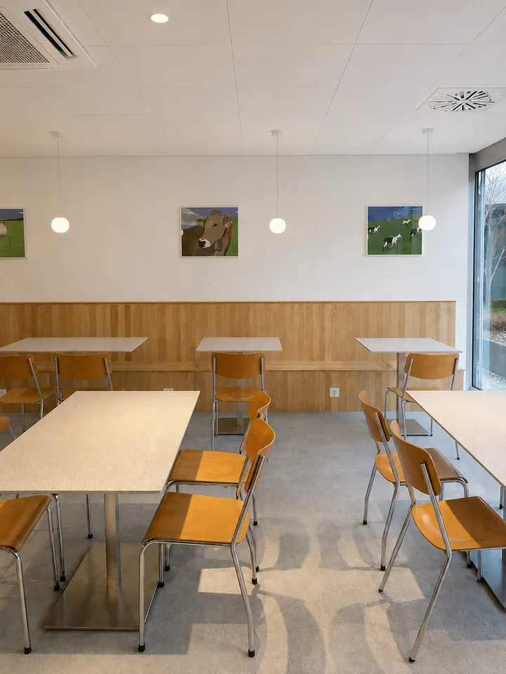 À louer ! Reprise de bail d'une belle surface commerciale, pour Café/Tea-Room à Sion ! – photo 6 sur 13