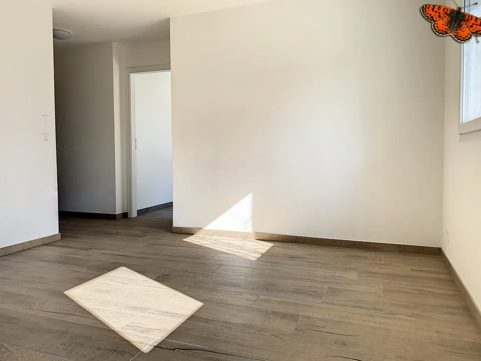 2½ PIECES - On the ground floor!