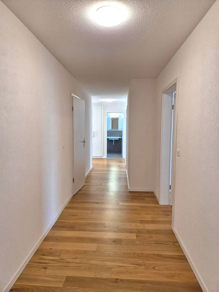Moderne, Familienfreundliche 5.5 Zimmer Wohnung mit grossem Balkon