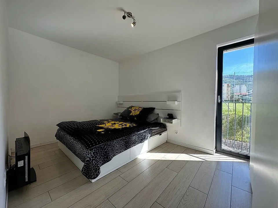 Appartement moderne 3.5 pièces avec balcon à Balerna