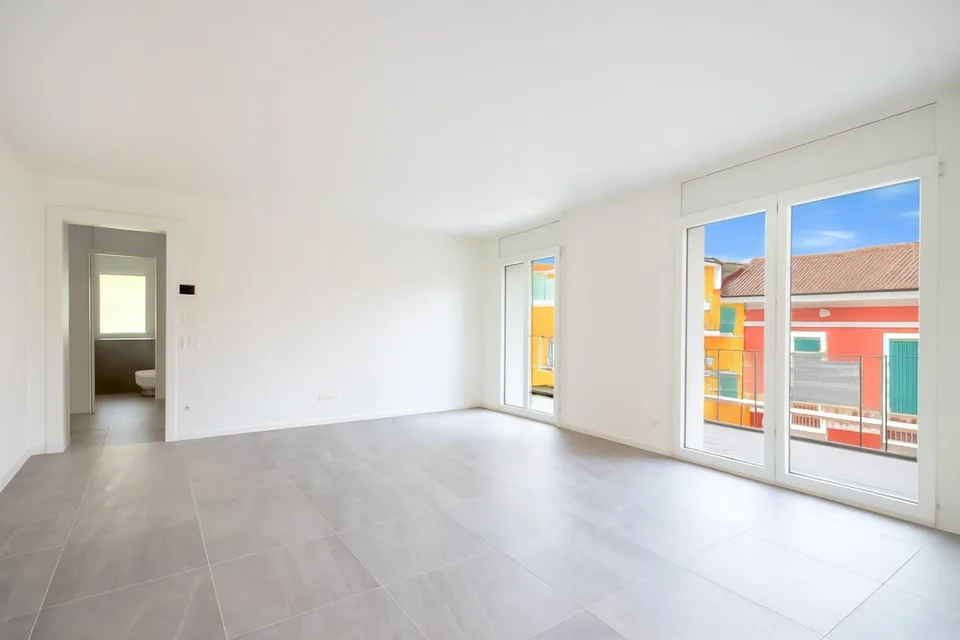 Caslano 2,5 Zi. Modern mit großer Terrasse | Miete CHF 1'430