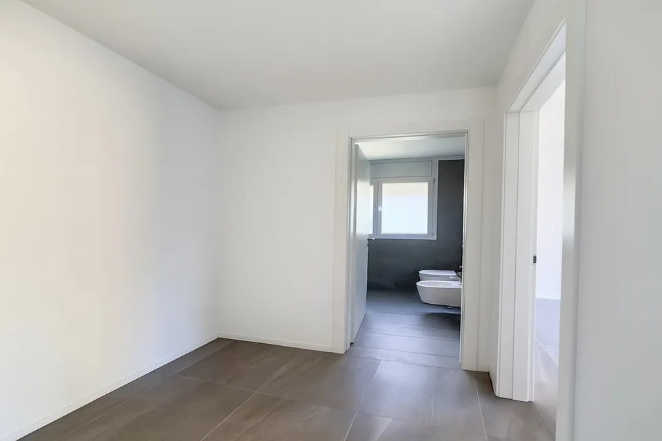 Caslano 2,5 Zi. Modern mit großer Terrasse | Miete CHF 1'430