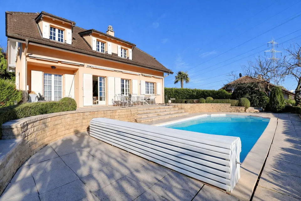 Villa individuelle de 7.5 pièces avec piscine