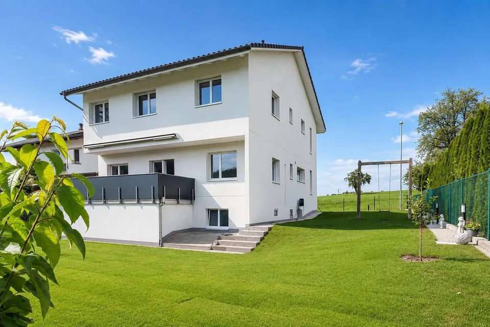 Wunderschönes Zuhause mit ländlich-idyllischer Weitsicht und viel Umschwung