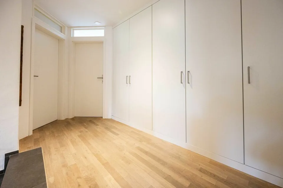 Mehrfamilienhaus mit Ausbau- und Baulandreserve – Foto 6 von 15