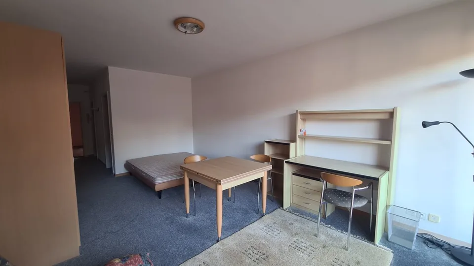 Einzimmerwohnung in Vicolo Bena eingerichtet