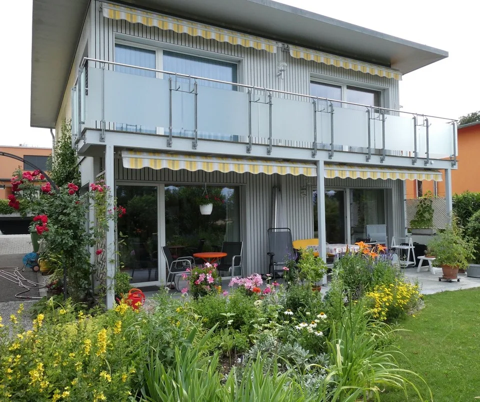 Casa unifamiliare di 5 1/2 locali con garage e parcheggio