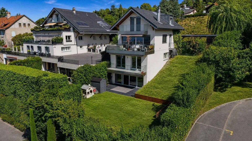Duplex de 4.5 pièces avec terrasse et jardin