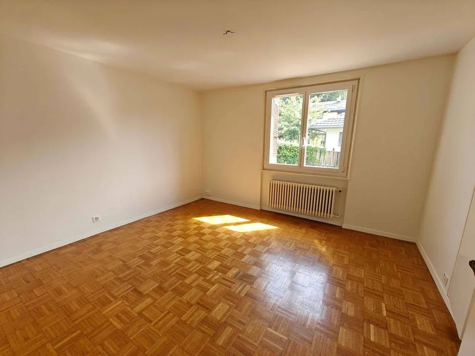Bello appartamento di 4,5 locali con vista sul lago