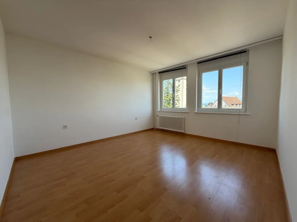 PREMIER LOYER APRÈS RÉNOVATION | Appartement 3,5 pièces en centre-ville