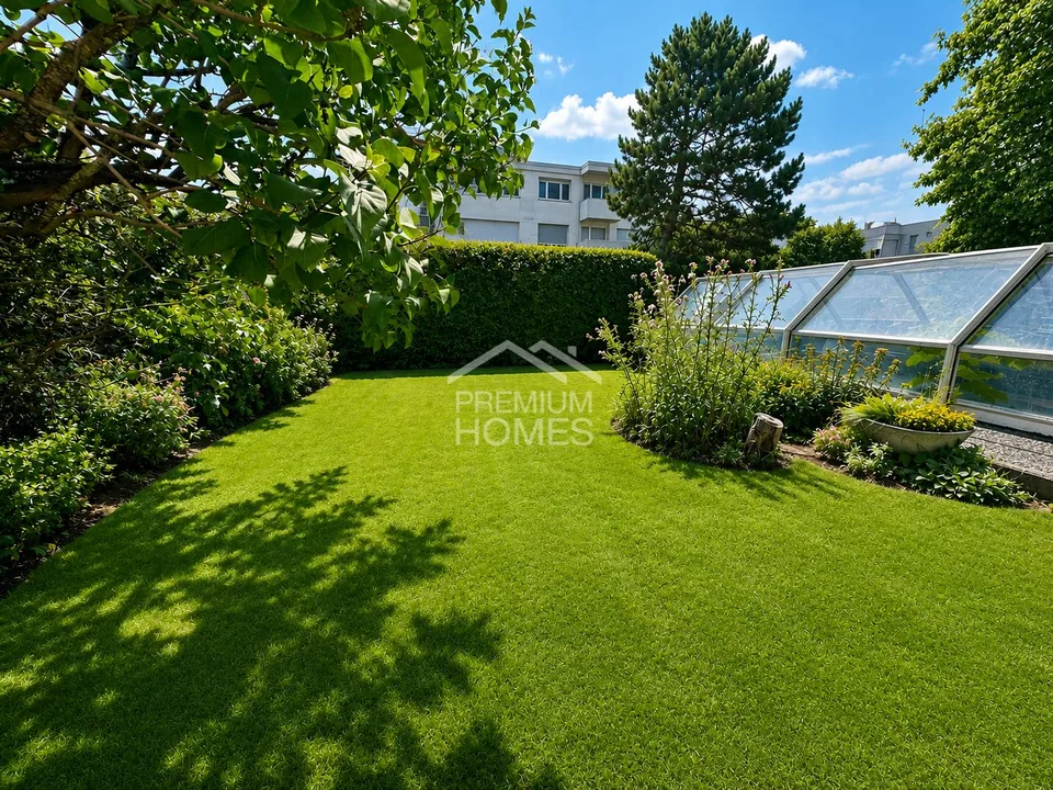 Wohnparadies mit Pool und Wintergarten