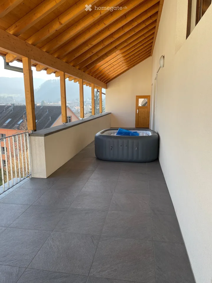 Appartamento 4.5 locali meraviglioso con grande terrazza ad Aesch BL