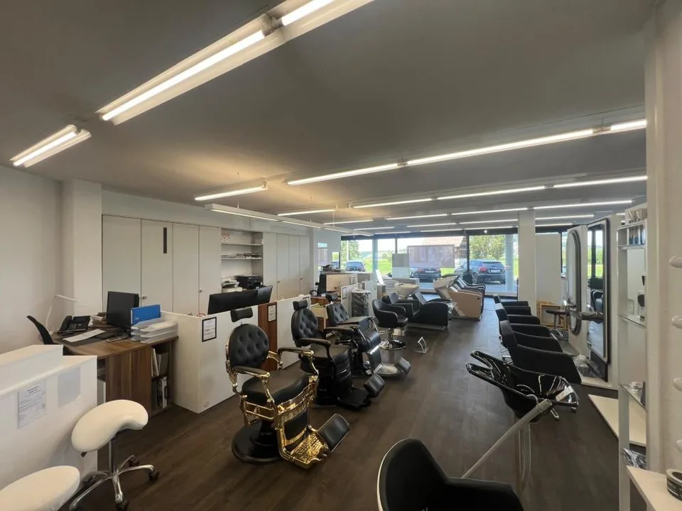 Attraktive Ladenfläche mit Top-Lage im Siebnen Center! – Foto 7 von 13