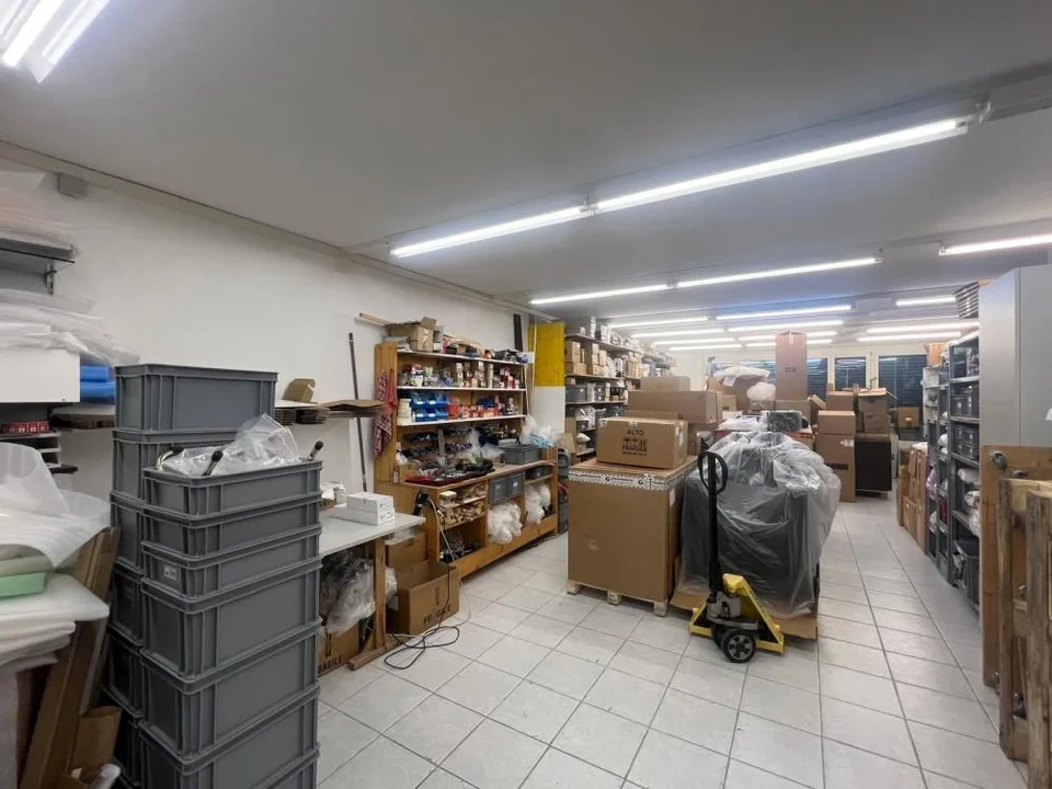 Attraktive Ladenfläche mit Top-Lage im Siebnen Center! – Foto 12 von 13