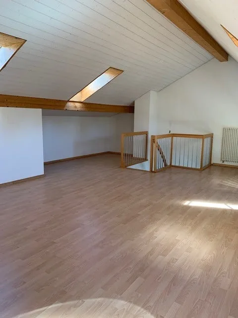 Merveilleux appartement en duplex de 3,5 pièces avec galerie à Schachen – photo 8 sur 15