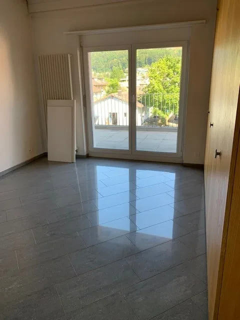 Merveilleux appartement en duplex de 3,5 pièces avec galerie à Schachen – photo 7 sur 15