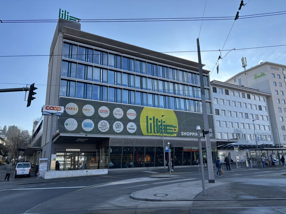 Helle und grosszügig Räumlichkeiten im Lilie Shoppingpoint