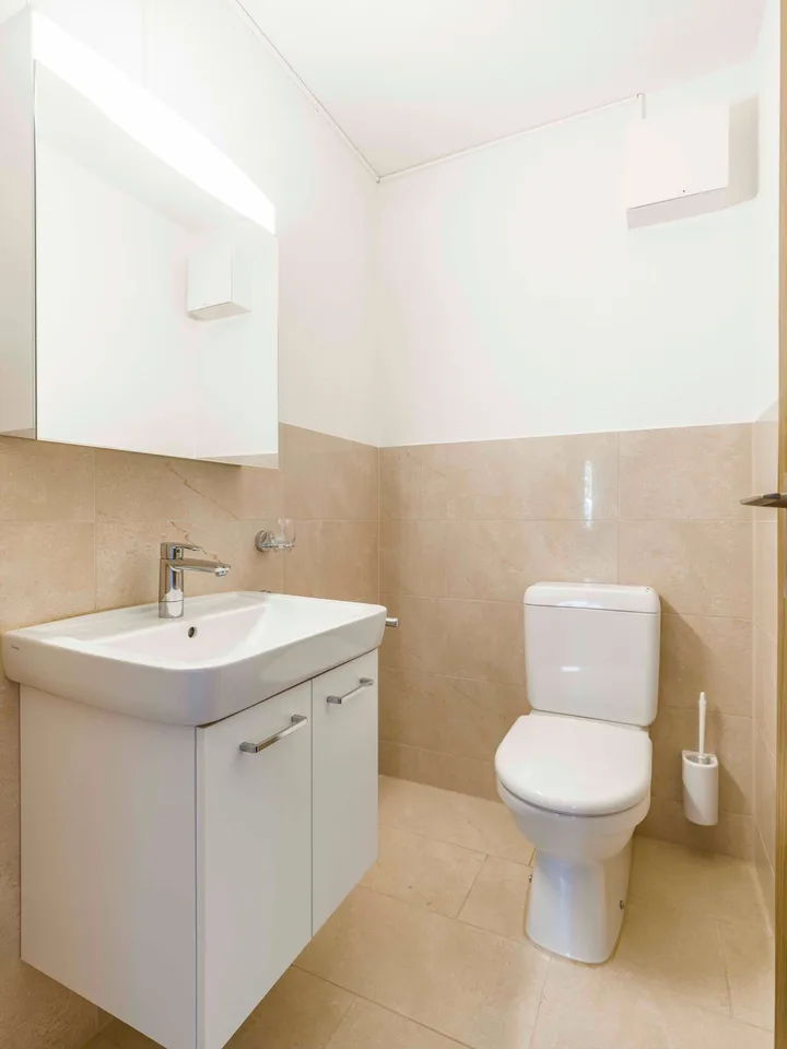 Charmante Wohnung mit schöner Aussicht – Foto 8 von 13
