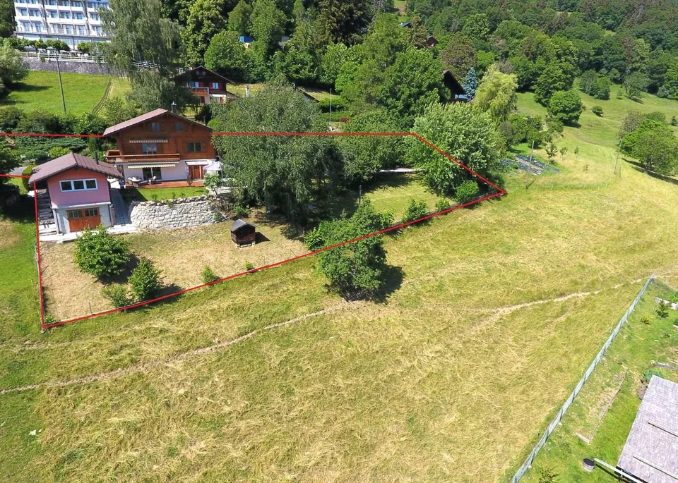 Magnifique chalet et grand terrain - vue sur les Dents du Midi