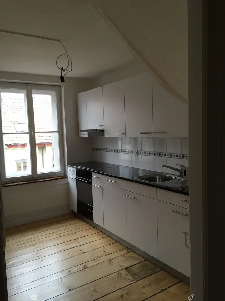 Lumineux appartement de 4 pièces - Helle 4-Zimmer-Wohnung