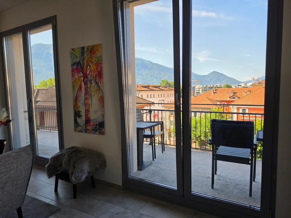 Appartement de 3 pièces à Muralto avec vue panoramique – également résidence secondaire