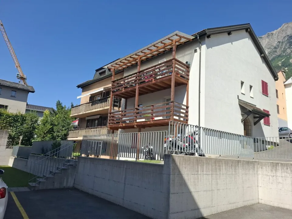 Appartamento duplex di 4 1/2 locali a Fully (VS)