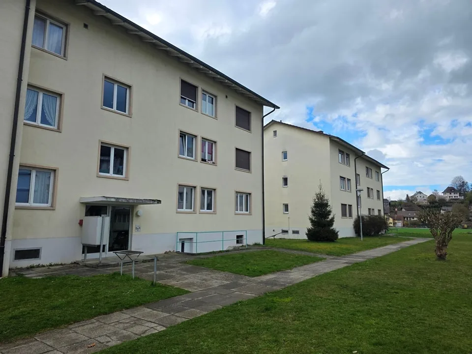 2-Zimmerwohnung, Hochparterre Mitte