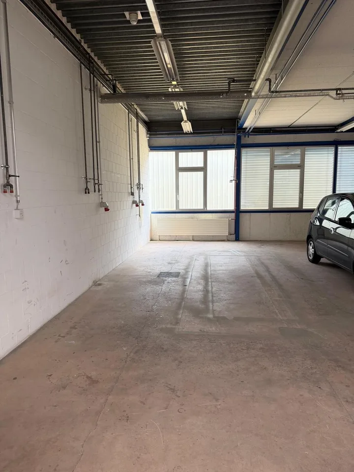 Espace à louer - idéal pour hobby, start-up ou atelier