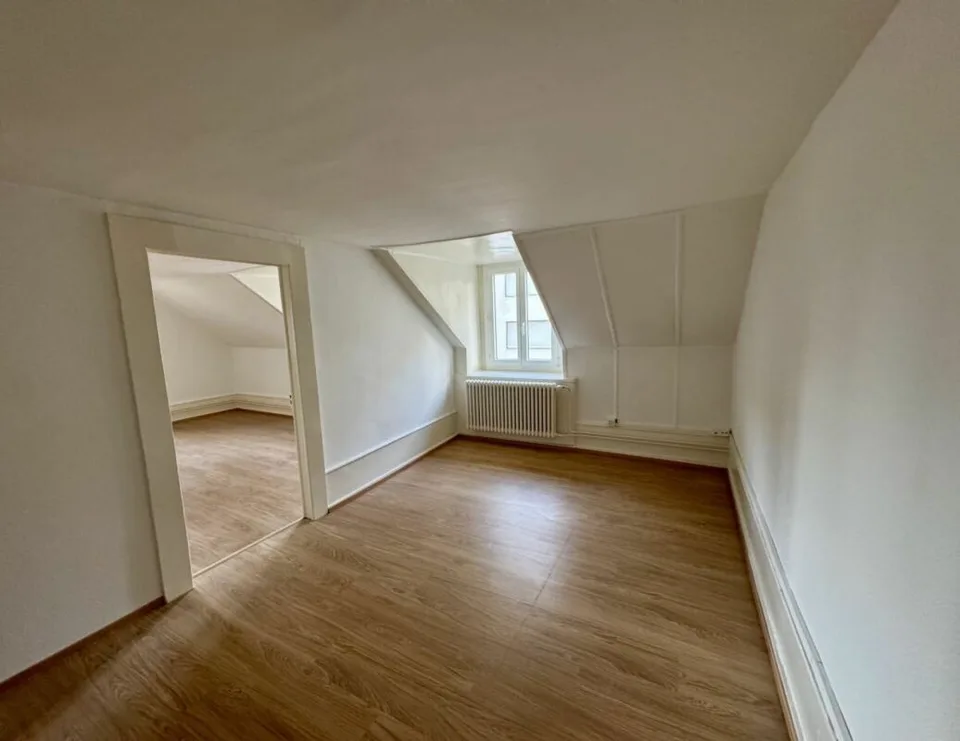 A month of net rent offered! 3.5-room apartment in the attic with a cozy atmosphere