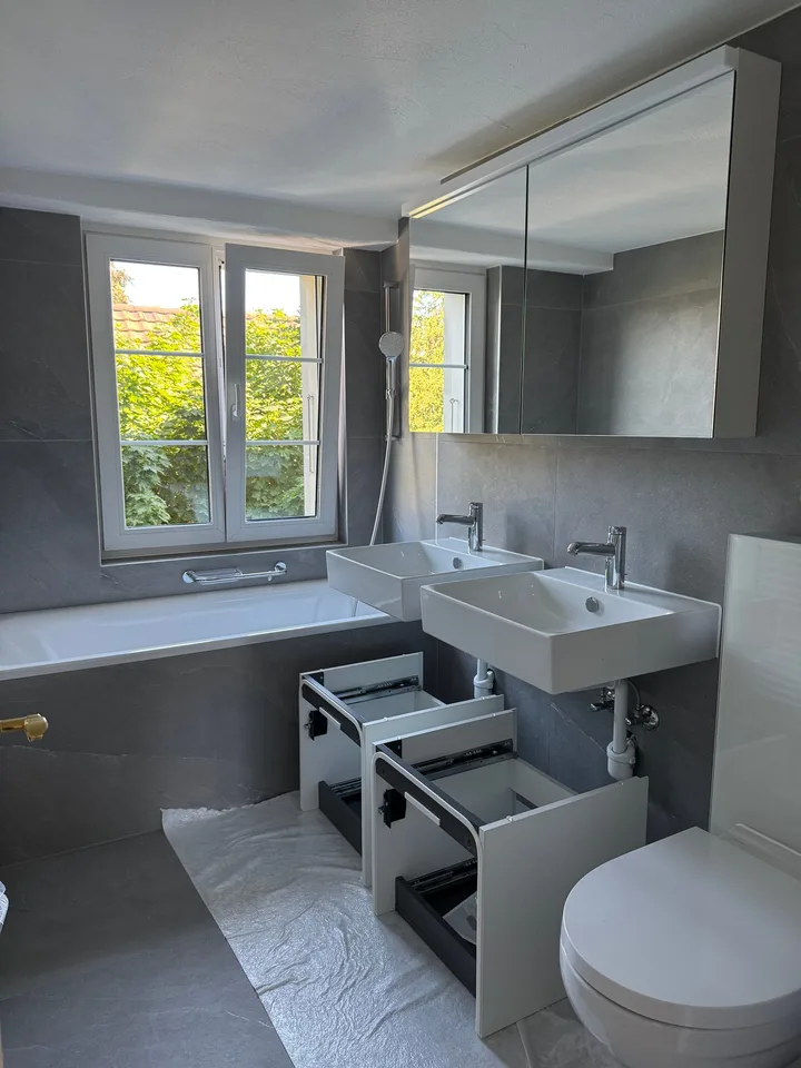 First occupancy after renovation - 3 room apartment in a quiet location