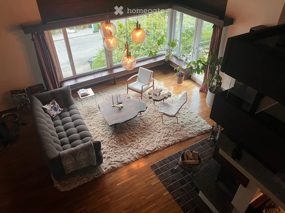 Tenant wanted: 5.5-room architect's house with panoramic lake view, bathing jetty, and south terrace