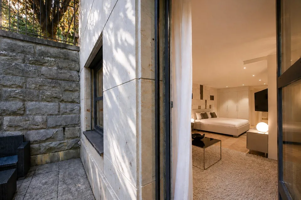 BE17 – Grosszügiges Studio mit Terrasse an der Bellariastrasse 36, Zürich – Foto 7 von 10
