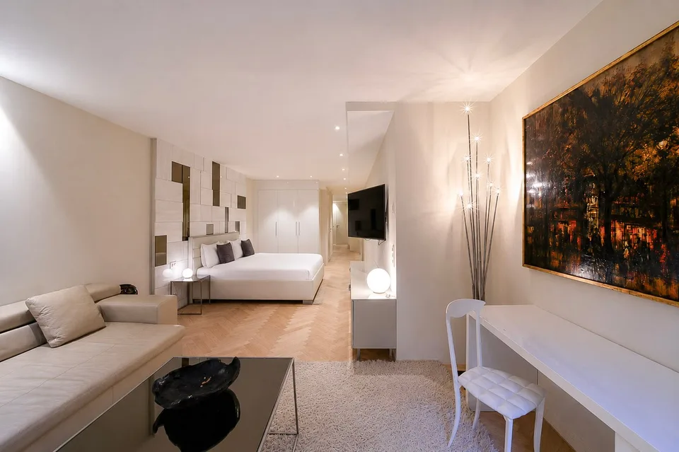 BE17 – Studio spazioso con terrazza su Bellariastrasse 36, Zurigo